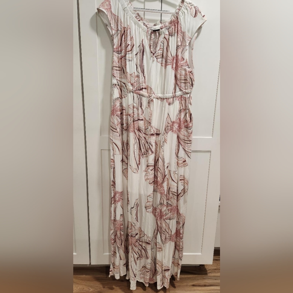 NWT Torrid sleeveless dress